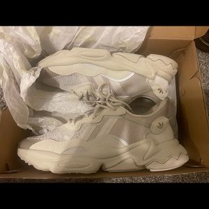 adidas ozwegoo sneakers